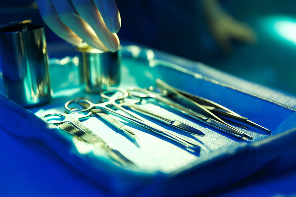 Fake plastic surgeon arrested mid-operation after allegedly disfiguring man's nose