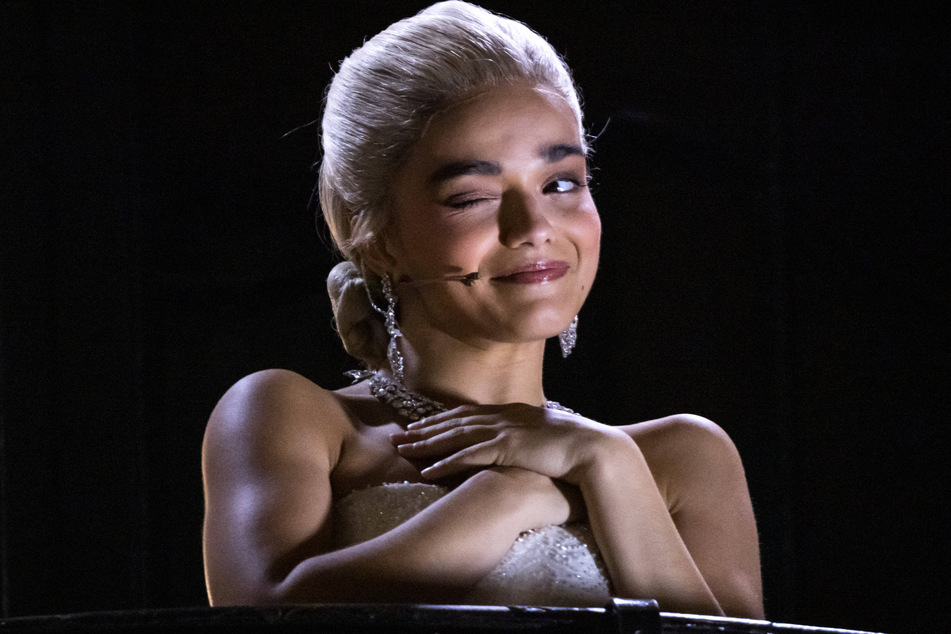 Rachel Zegler will reprise her leading role in the Evita revival for a Broadway production opening in 2027.