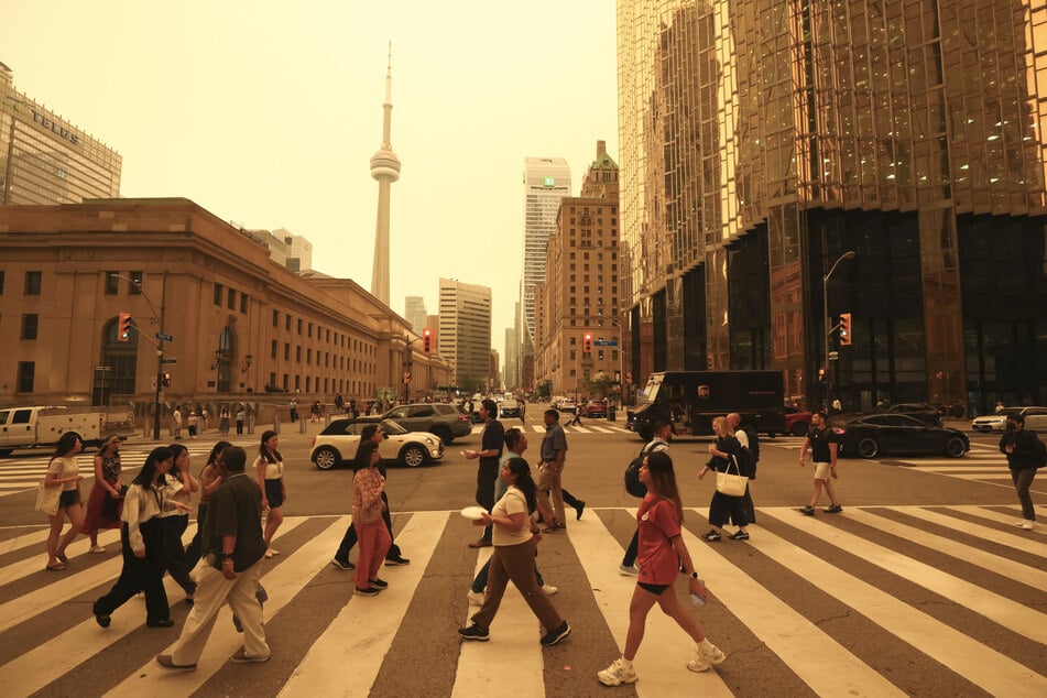 More than 800 active fires are burning across Canada, negatively affecting the air quality.