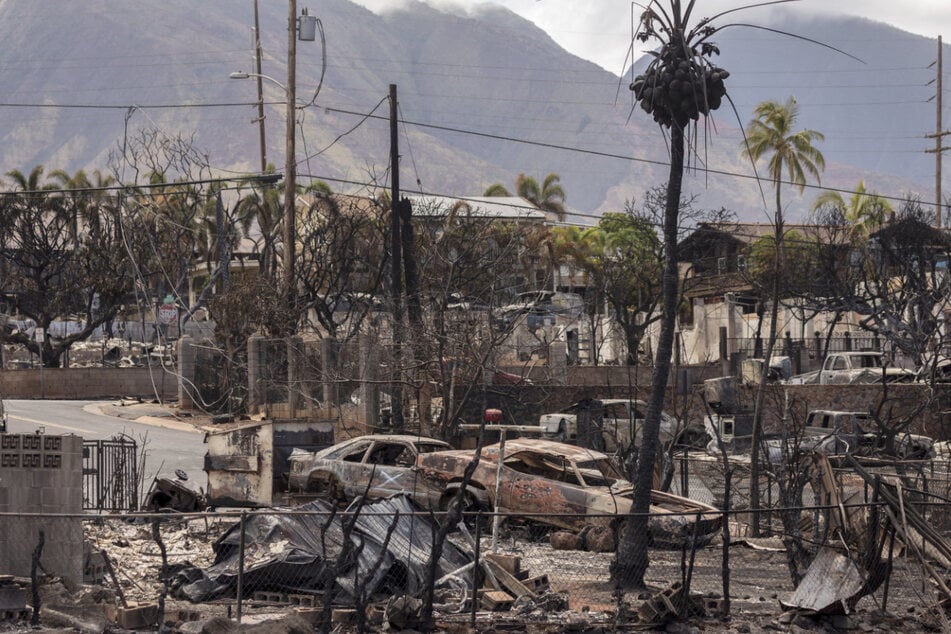 Head of Maui emergency response explains why sirens didn't sound for wildfire