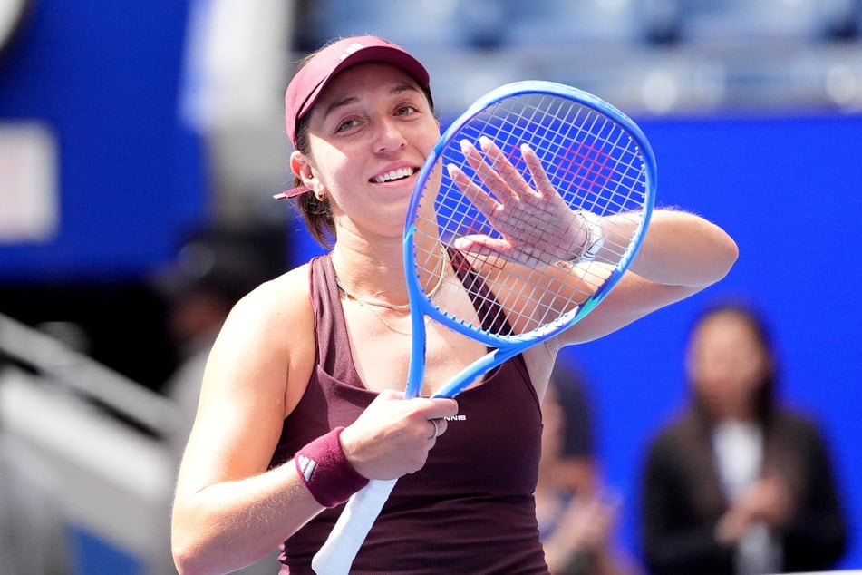 Jessica Pegula of the US acknowledges to fans after winning her US Open third round match against Canada's Leylah Fernandez on September 4, 2026.
