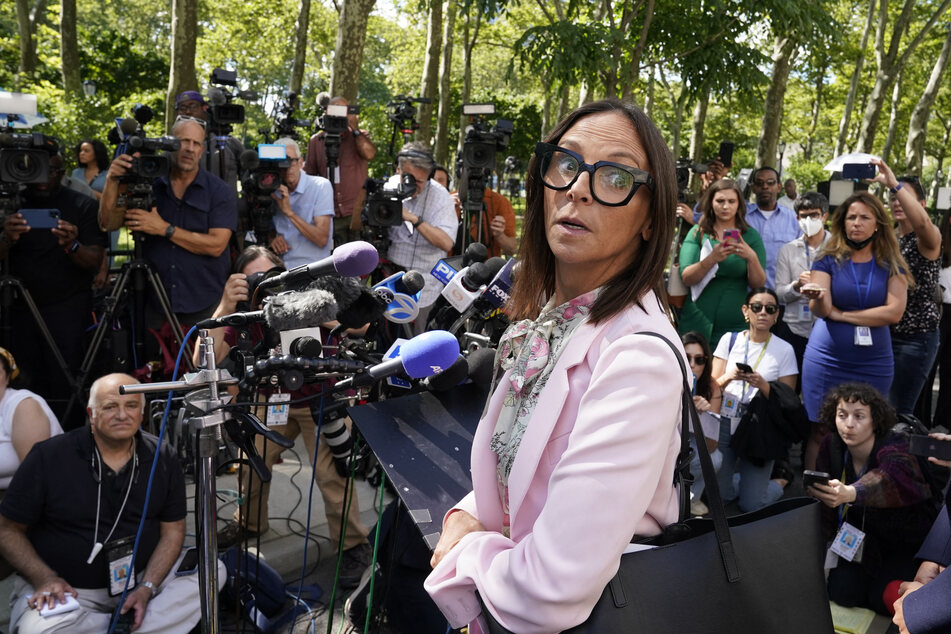 R. Kelly's attorney Jennifer Bonjean claimed the upcoming witness' testimony is contradicting her past actions, when she declined to testify.