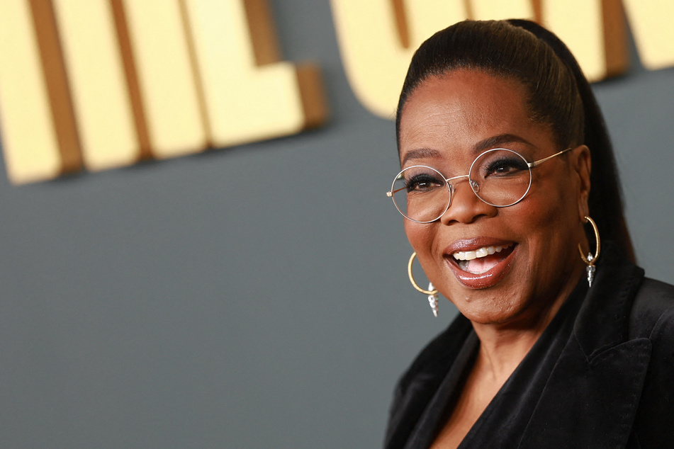 Oprah Winfrey has fired back at claims that she blocked off a road on her Hawaii property, preventing tsunami evacuees from reaching higher ground.