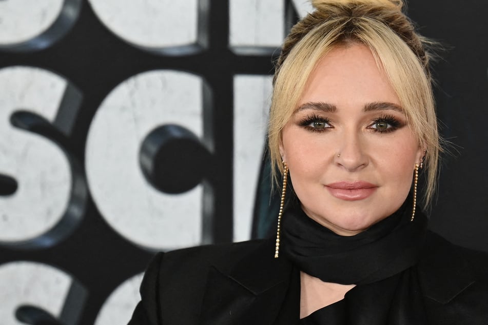 Hayden Panettiere reveals Oscar-winning star exposed himself to her in shocking memoir