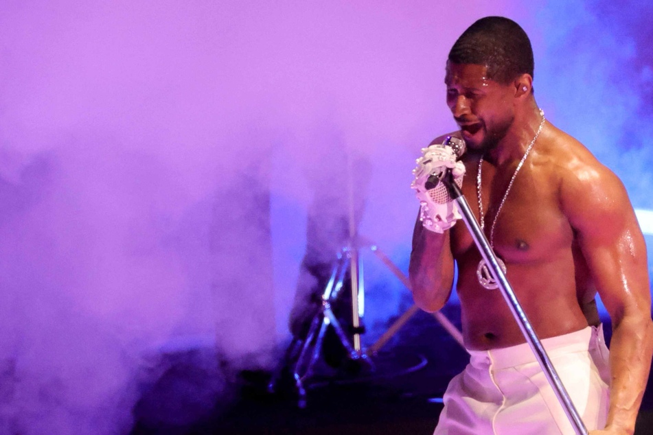 Yeah! Usher announces more tour dates after Super Bowl: "I couldn’t forget about U!"