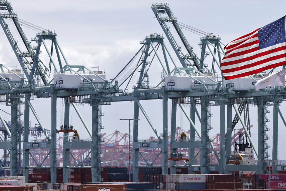 Trump administration appeals judge's order for tariff refunds