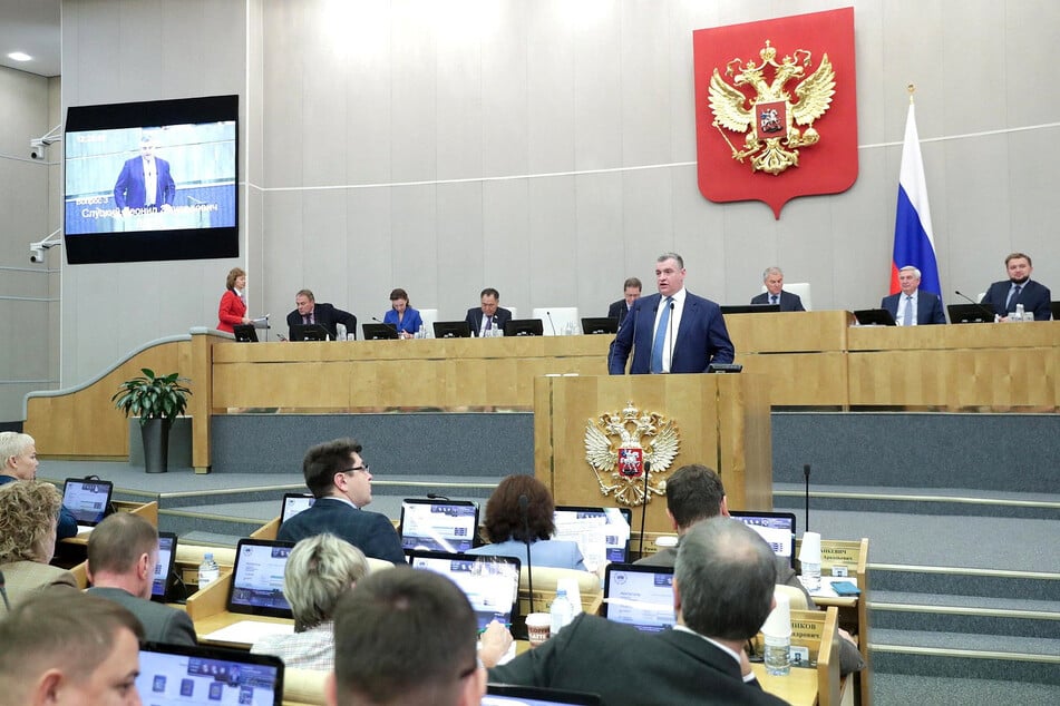 Russia opens the door to nuclear weapons testing as lawmakers junk treaty