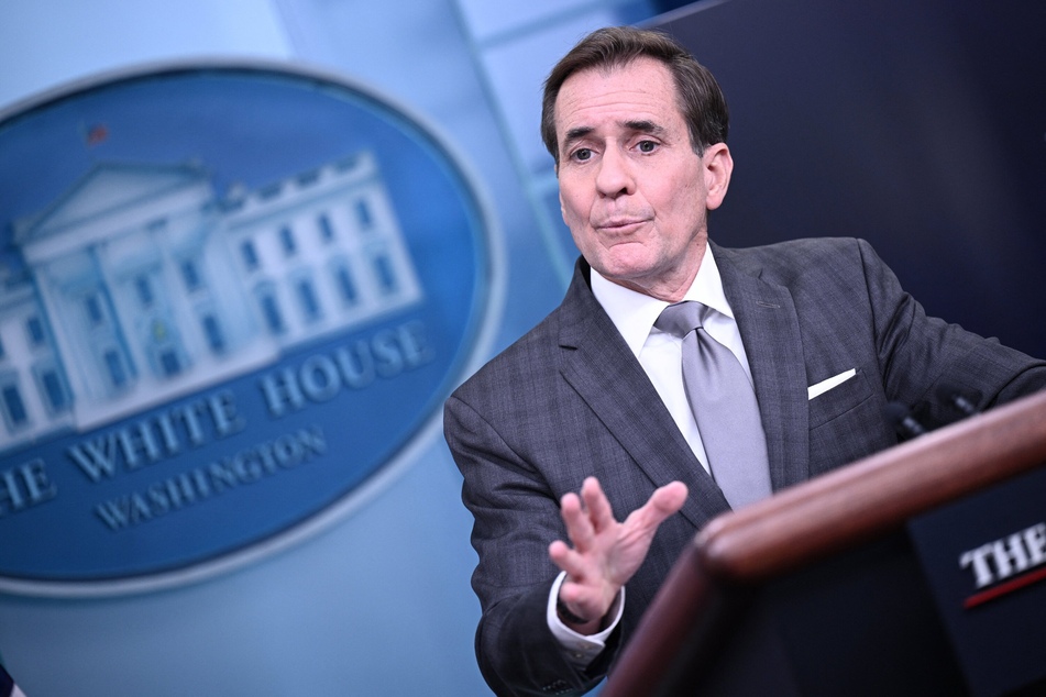 US backs "humanitarian pauses" for Gaza aid
