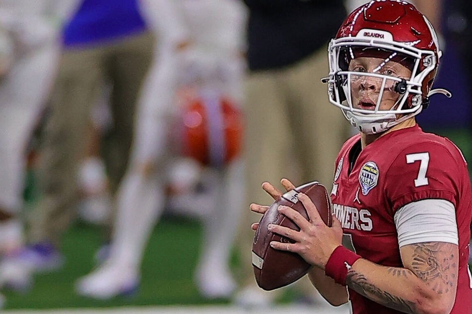 NCAA Football: Oklahoma outlasts Nebraska to remain undefeated