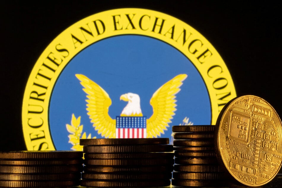 False tweet from US regulator briefly sends bitcoin soaring