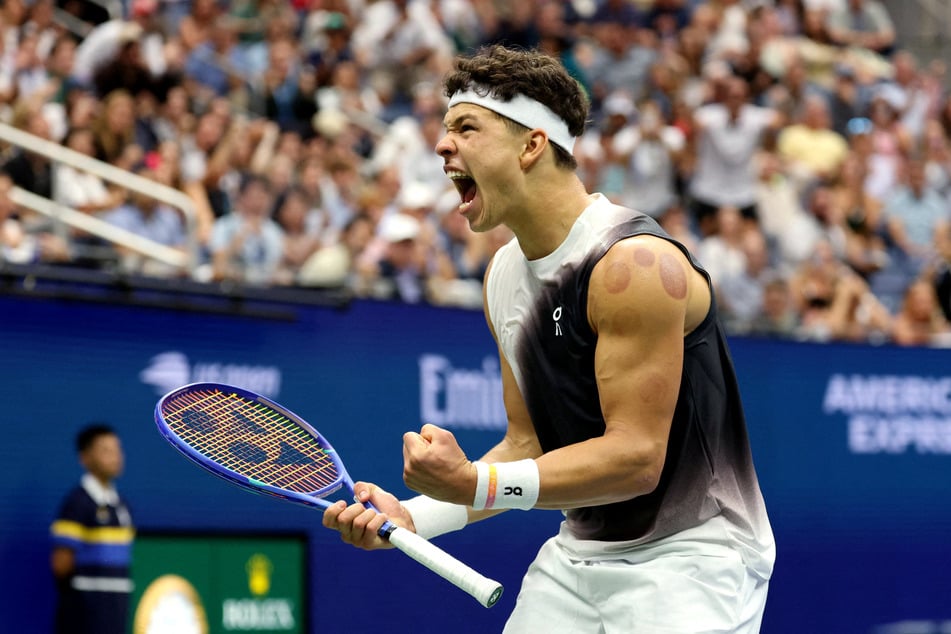 Ben Shelton of the US celebrates winning his US Open second round match against Poland's Hubert Hurkacz (not pictured) on September 2, 2026.