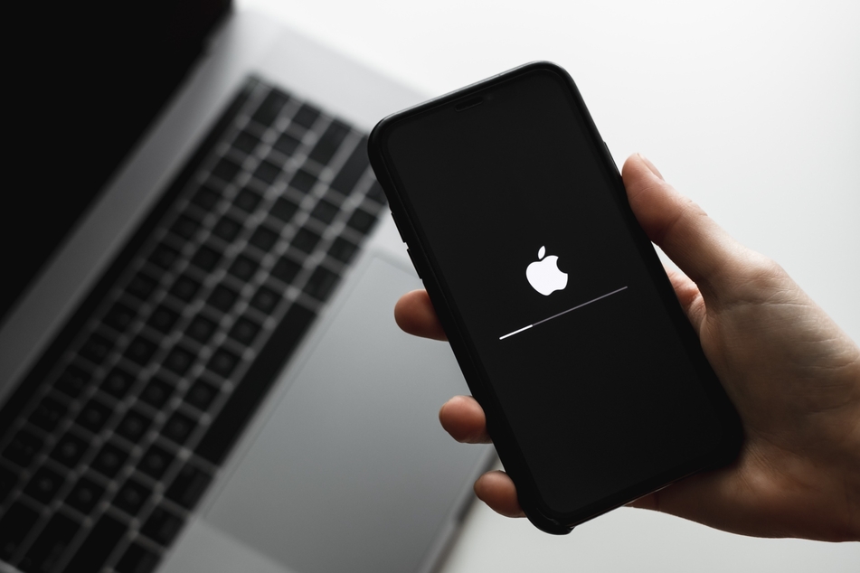 Apple gets its karaoke on in latest iOS update packed with new features