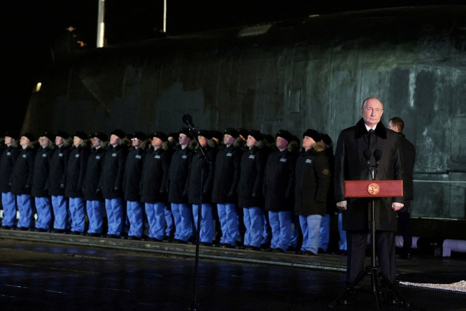 Putin urged his soldiers to "finish off" Ukraine's armed forces in remarks at an Arctic forum.