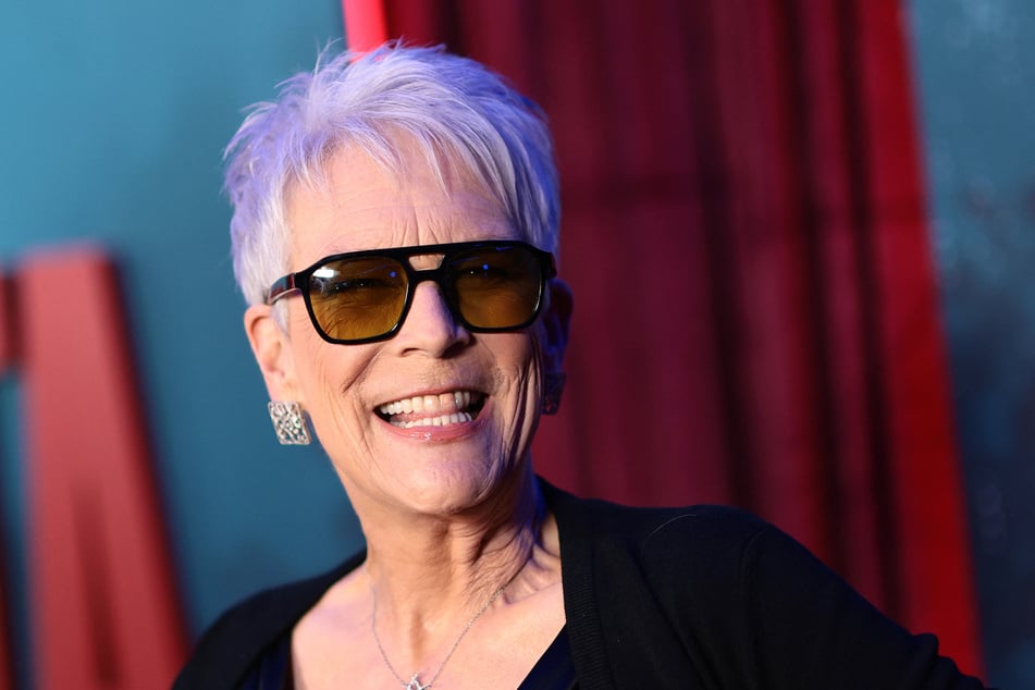 Oscar-winning actor Jamie Lee Curtis fulfilled two wishes with her new television project, Newlyweds: being the boss and returning to the set of a sitcom.