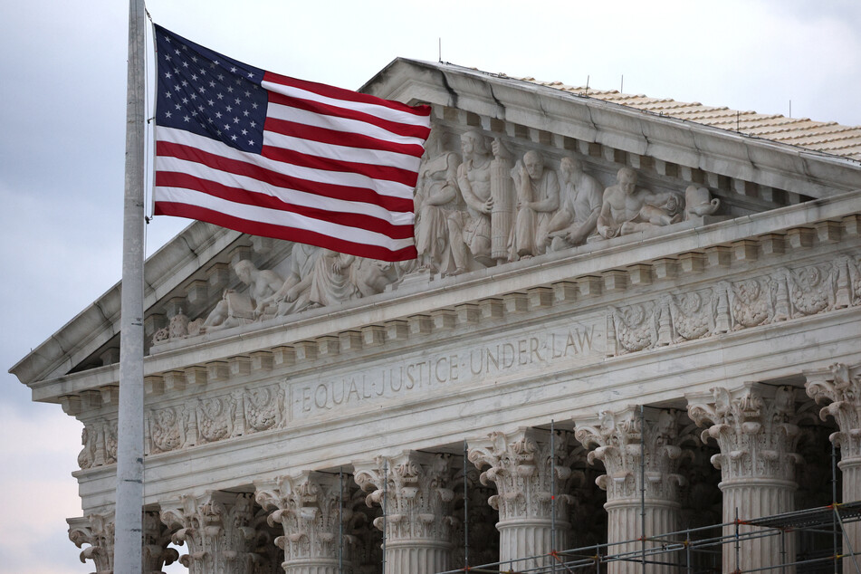 Supreme Court rules on Trump administration's bid to end TPS for Venezuelans