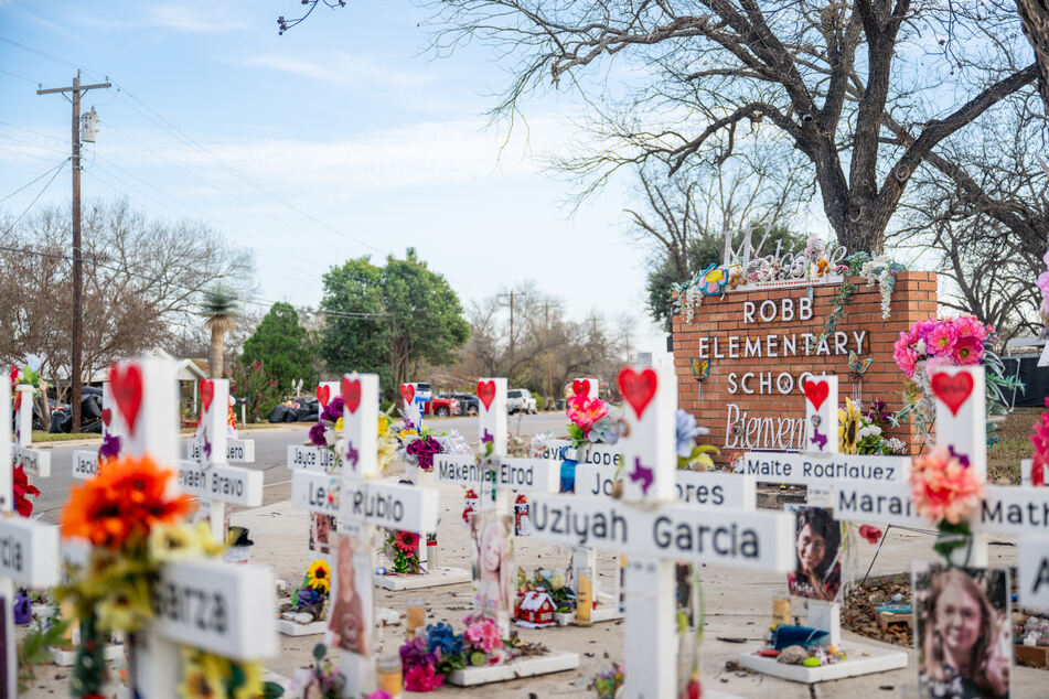 Uvalde cop accused of major failings in 2022 Robb Elementary School massacre goes on trial