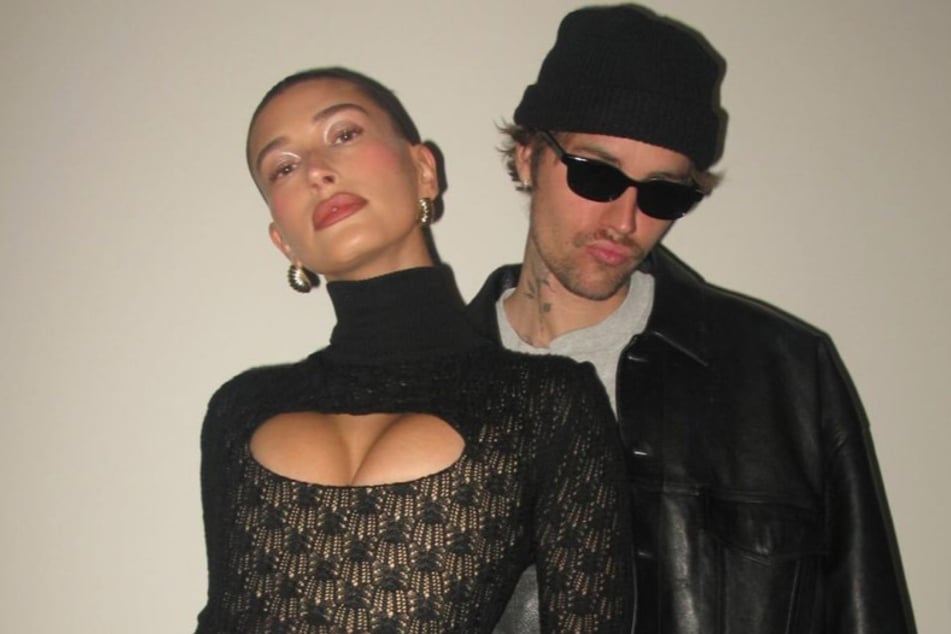 Hailey (l.) and Justin Bieber are still sparking split rumors as the spouses haven't been seen together in public for some time.