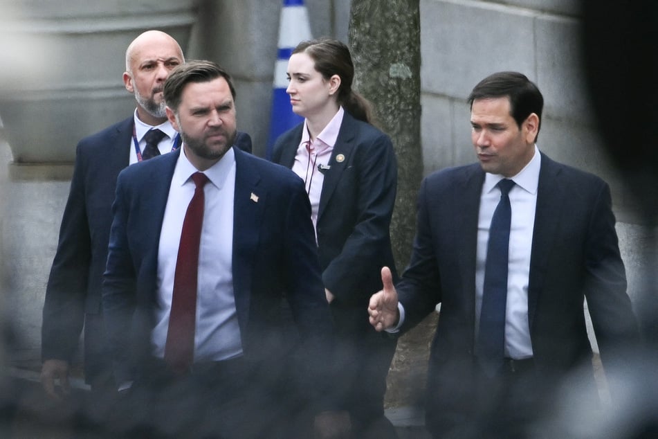 JD Vance speaks out on possible 2028 White House rivalry with Rubio