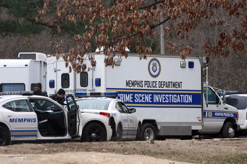 A Memphis man died a few days after having two confrontations with police officers during a traffic stop, and now his family and friends are demanding answers.