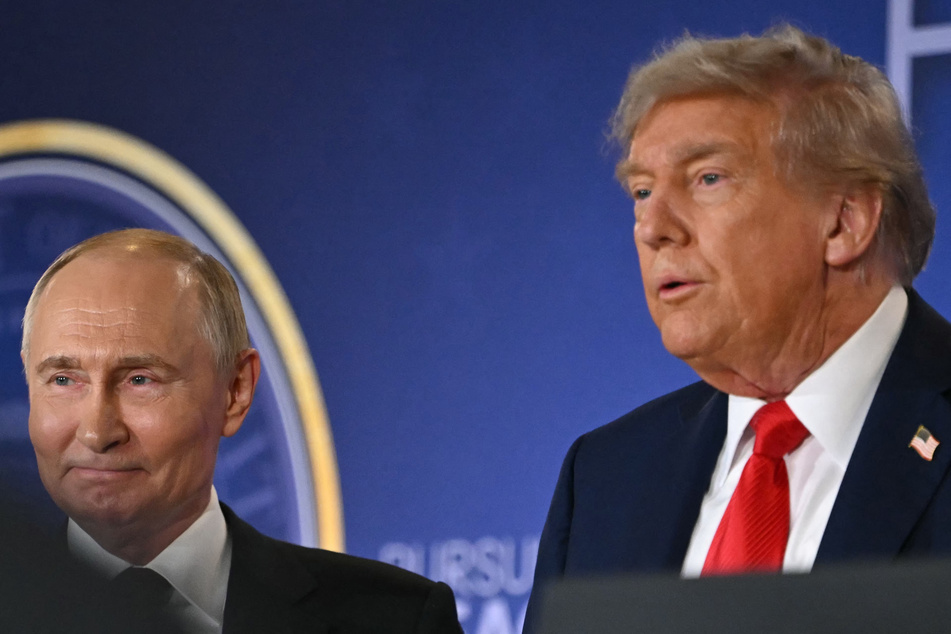 Trump warns Ukraine could get Tomahawks if Putin does not end invasion