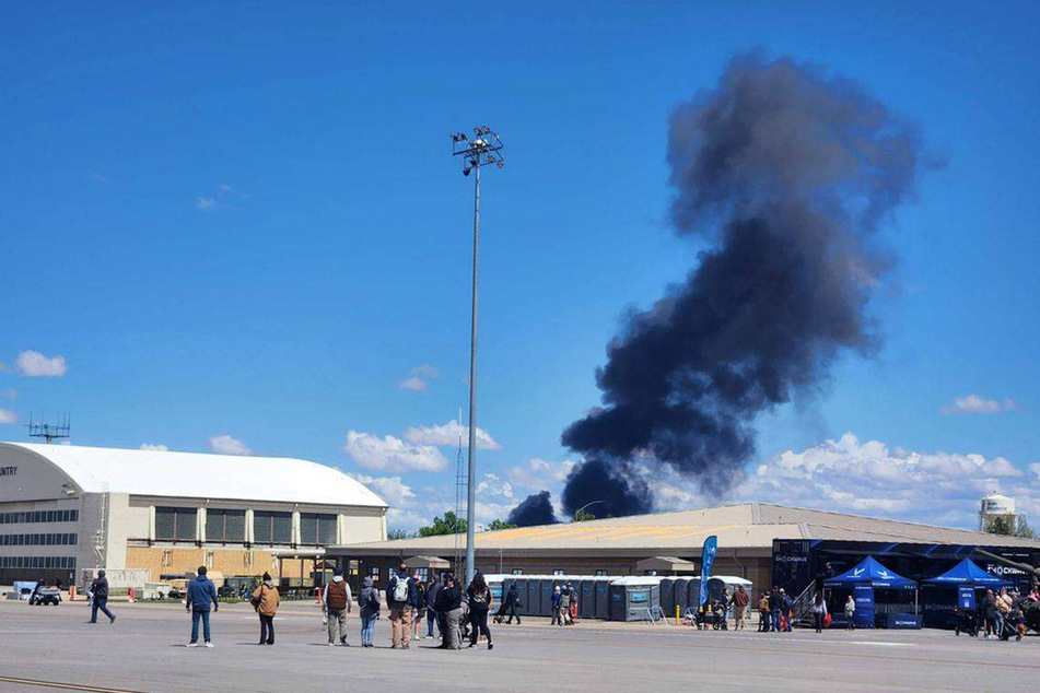 Rescue crews respond to a crash during the Gunfighter Skies Air Show at Idaho s Mountain Home Air Force Base on May 17, 2026.