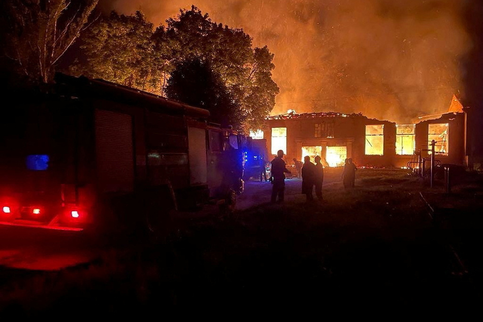 A blood transfusion center in the Ukrainian city of Kupianks was reportedly hit by Russian missiles.