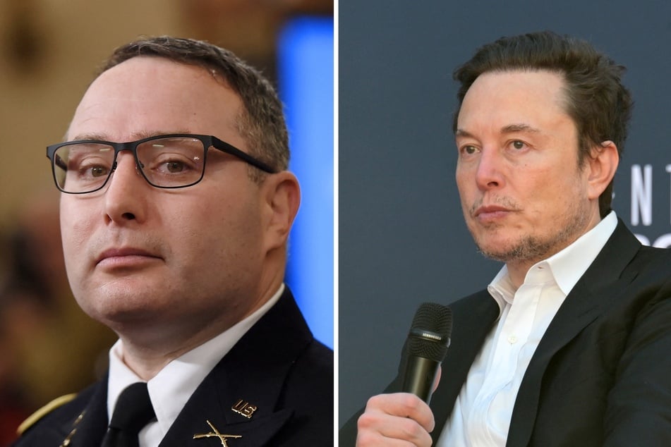 Elon Musk calls on Trump whistleblower to "pay" for committing "treason"