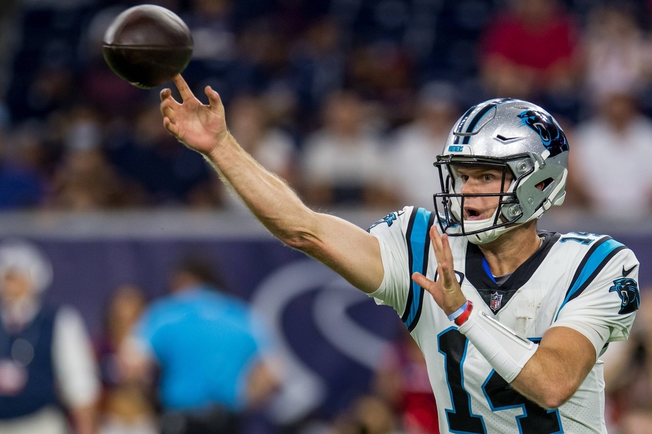 NFL: Carolina claws through Houston to stand as the league’s first 3-0 team this season