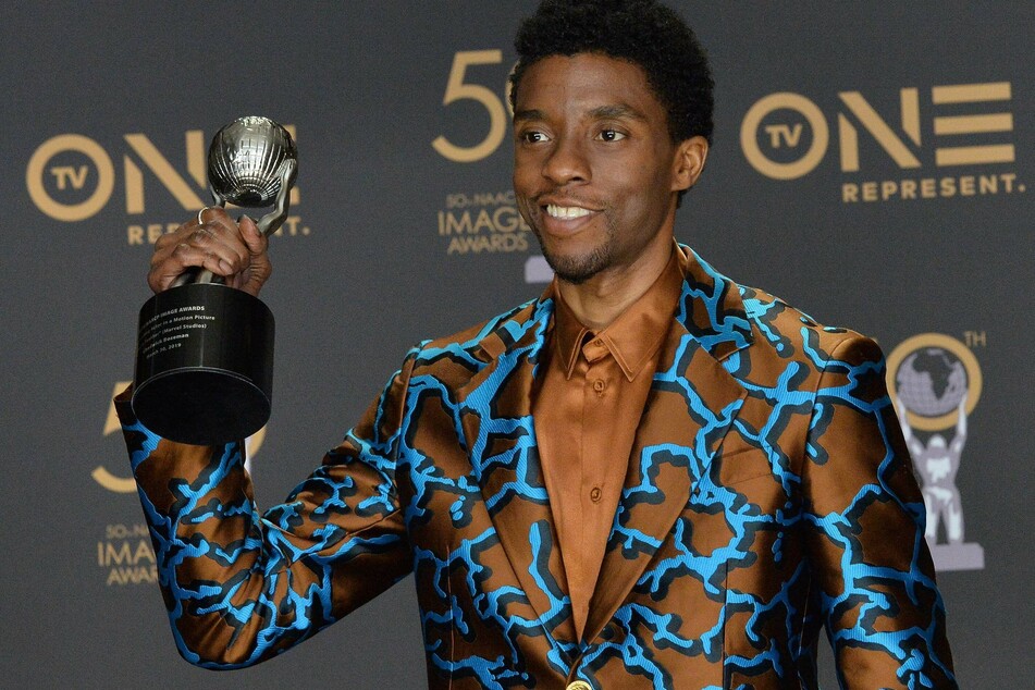 Black Panther star Chadwick Boseman receives posthumous hero award