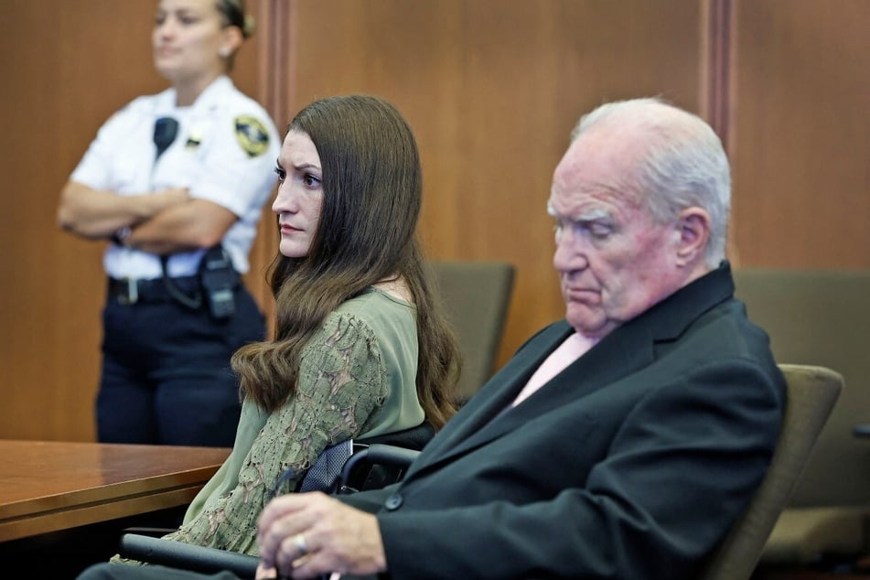 Lindsay Clancy (l.) and her defense attorney Kevin Reddington (r.) look on after the jury remained deadlocked during her murder trial. Reddington filed a motion to have live evidence regarding the jury and the holdout juror at a November hearing.