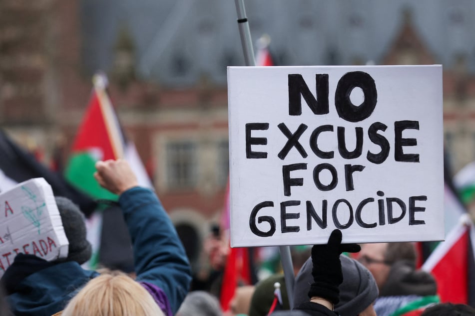 South African lawyers set to file case accusing US and UK of complicity in Israeli war crimes