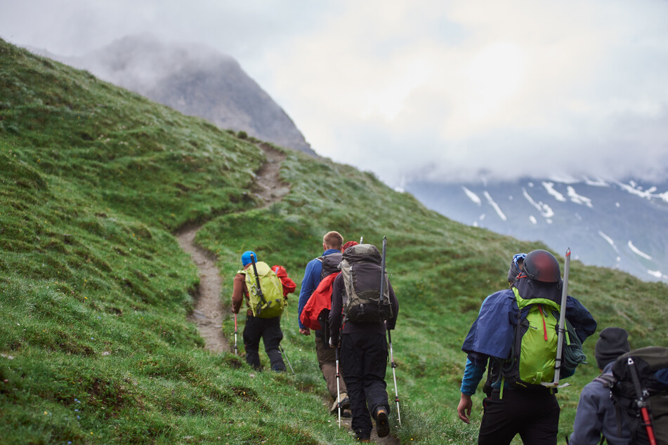 Lace 'em up! Expert recommends taking a hike for mental health boost