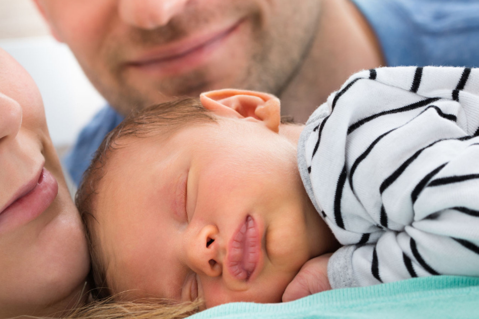 Man refuses to sign his baby's birth certificate after seeing the name his partner picked