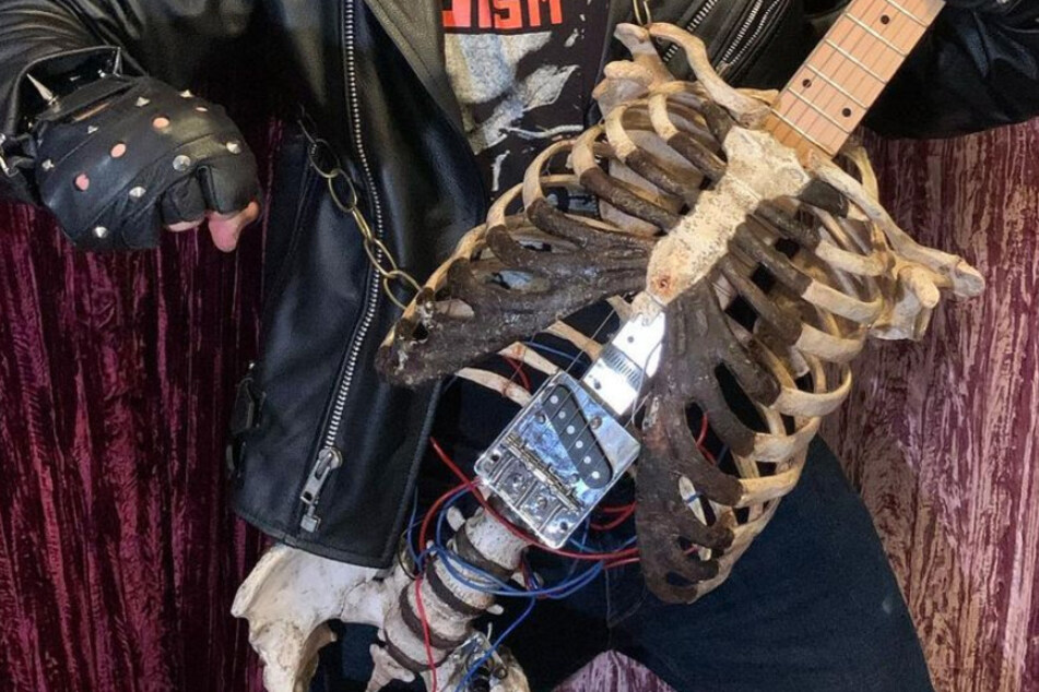 Next level death metal: Florida man uses uncle's remains to keep him rocking on