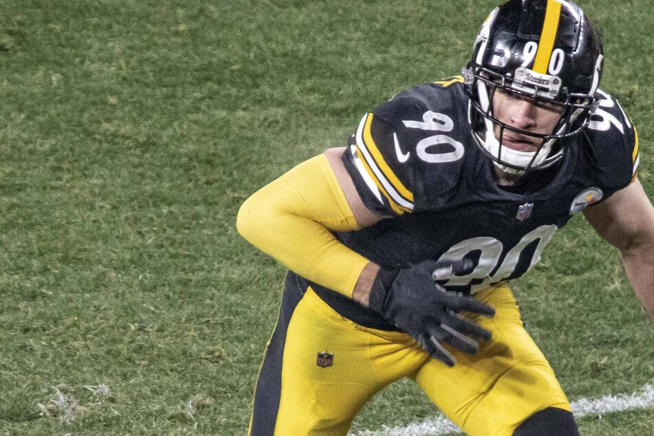 NFL: Steelers squeak by Seahawks in clash between two of the league's toughest teams