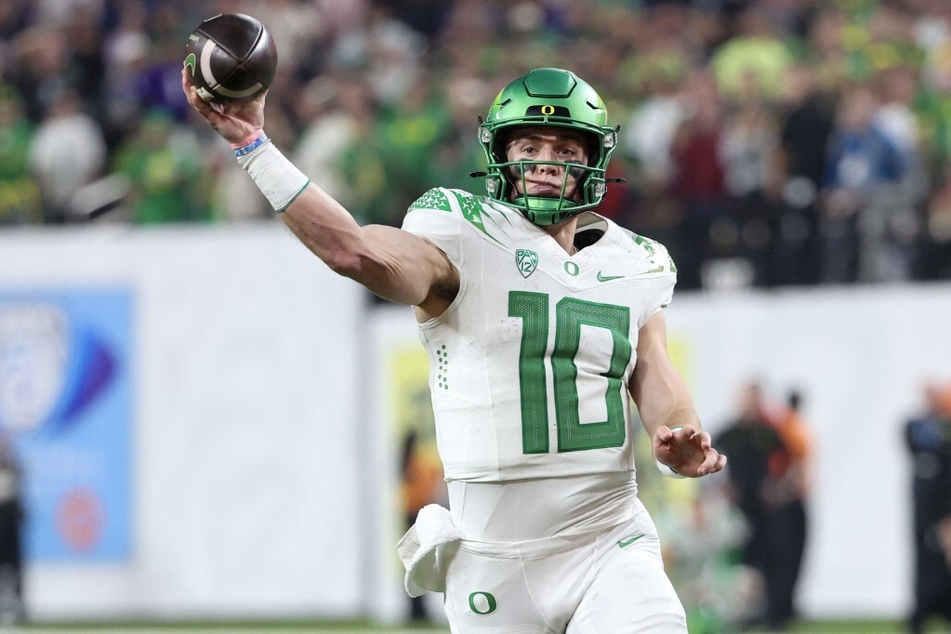 Bo Nix currently stands as one of the most efficient passers in all college football.