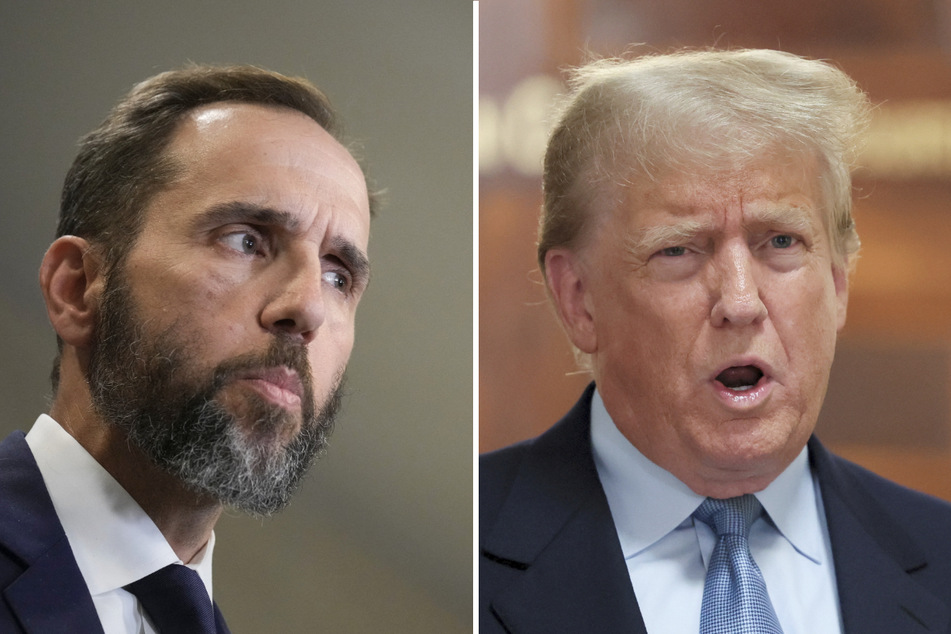 The office of special counsel Jack Smith (l.) issued a court filing slamming Donald Trump's attempt to have election subversion charges dismiss on the grounds of immunity.