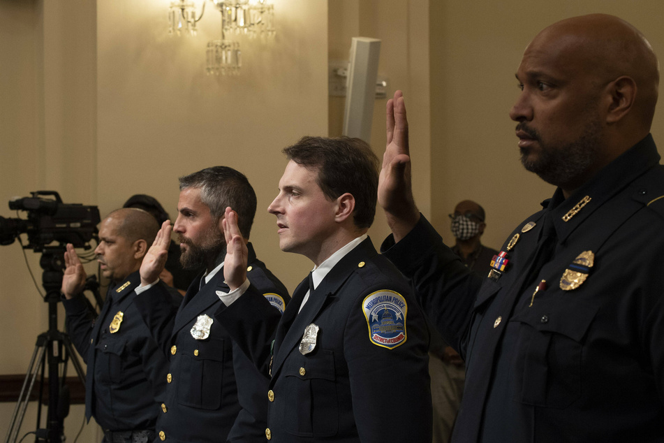 Police departments to get medals for response to Capitol Hill attack