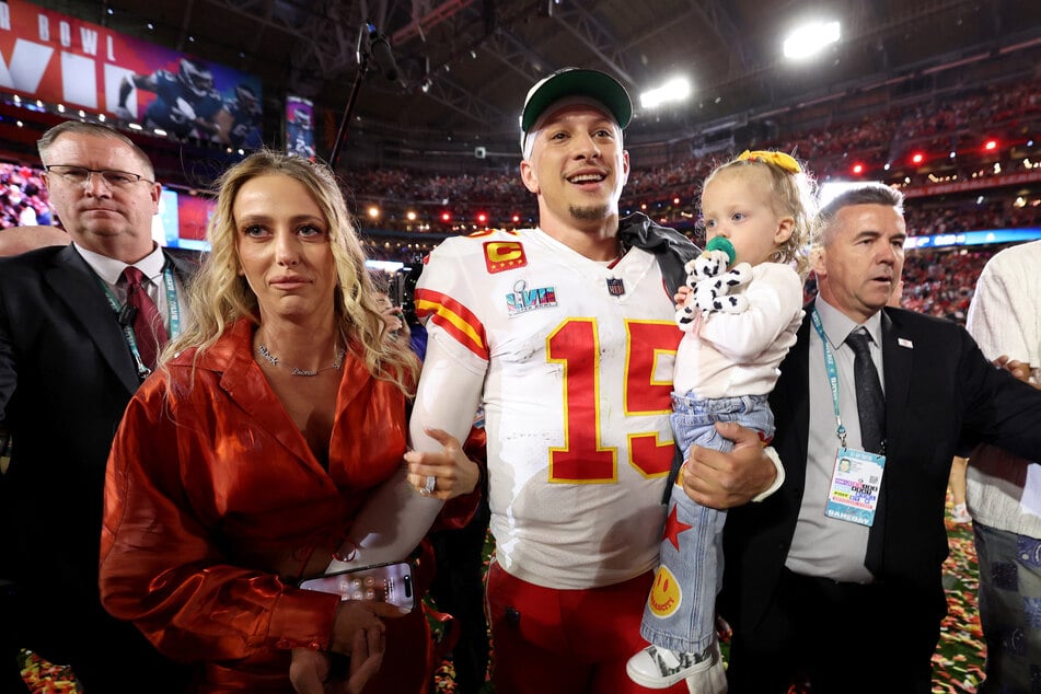 Brittany Mahomes (l), the wife of Kansas City Chiefs quarterback Patrick Mahomes, caught some major heat on Tuesday.