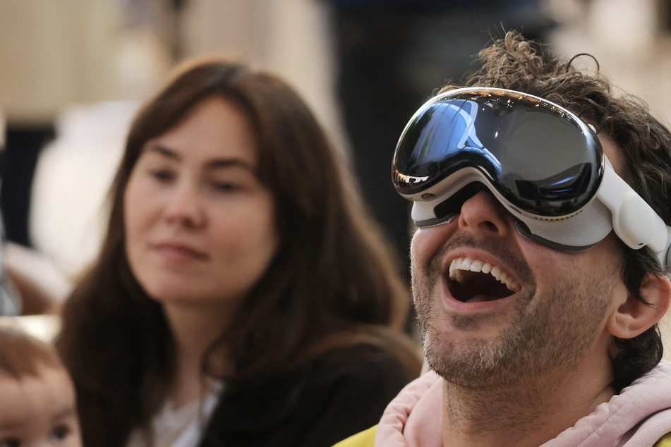 Apple fans get their hands on pricey Vision Pro headset
