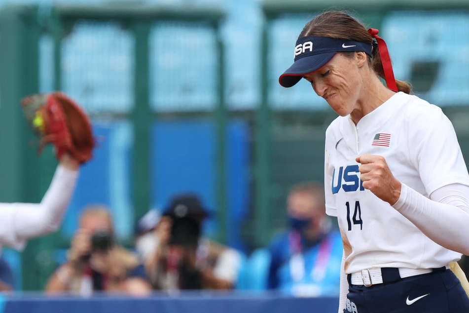 Olympics: Team USA softball wins again behind Abbott's one-hit pitching performance