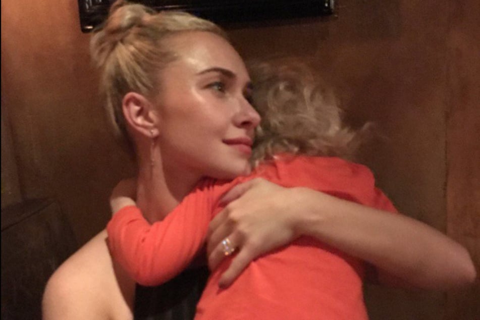 Hayden shared that after having a difficult pregnancy and child birth, she became dependent on alcohol and drugs.