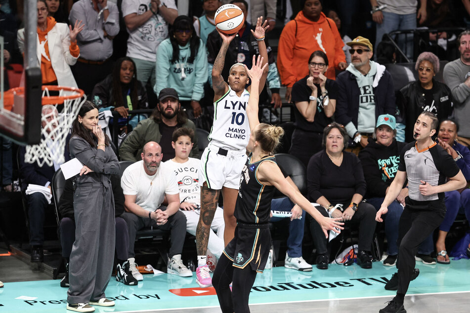 Minnesota Lynx guard Courtney Williams takes a three point shot in the fourth quarter against the New York Liberty at Barclays Center.