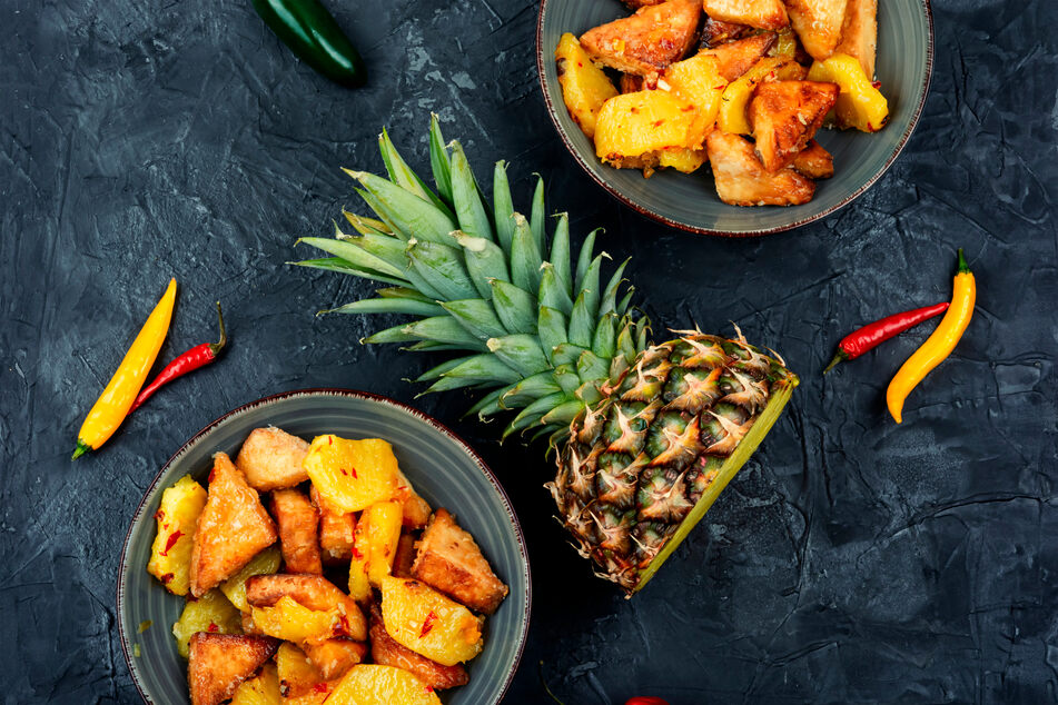 There are many ways to cook grilled pineapple, and this is one of the best.
