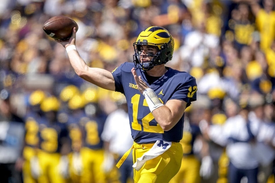 Former Michigan quarterback, Cade McNamara, will play for the Iowa Hawkeyes next season after entering the transfer portal on Monday.
