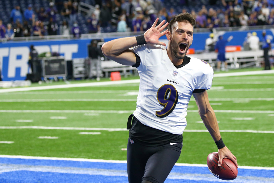 Ravens kicker Justin Tucker scored a record-setting game-winning 66-yard field goal to beat the Lions on Sunday.