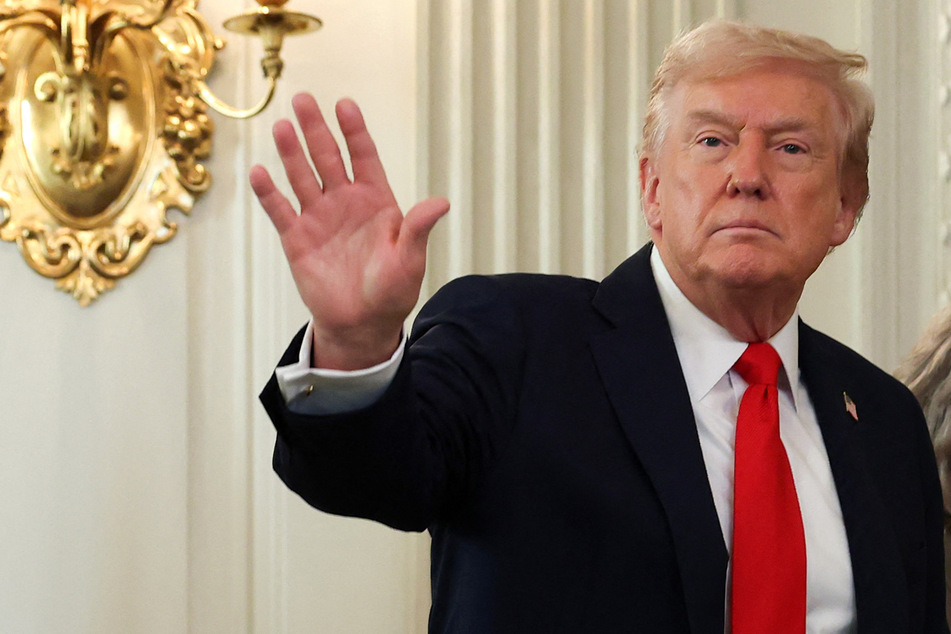 Trump set to undergo medical exam at Walter Reed