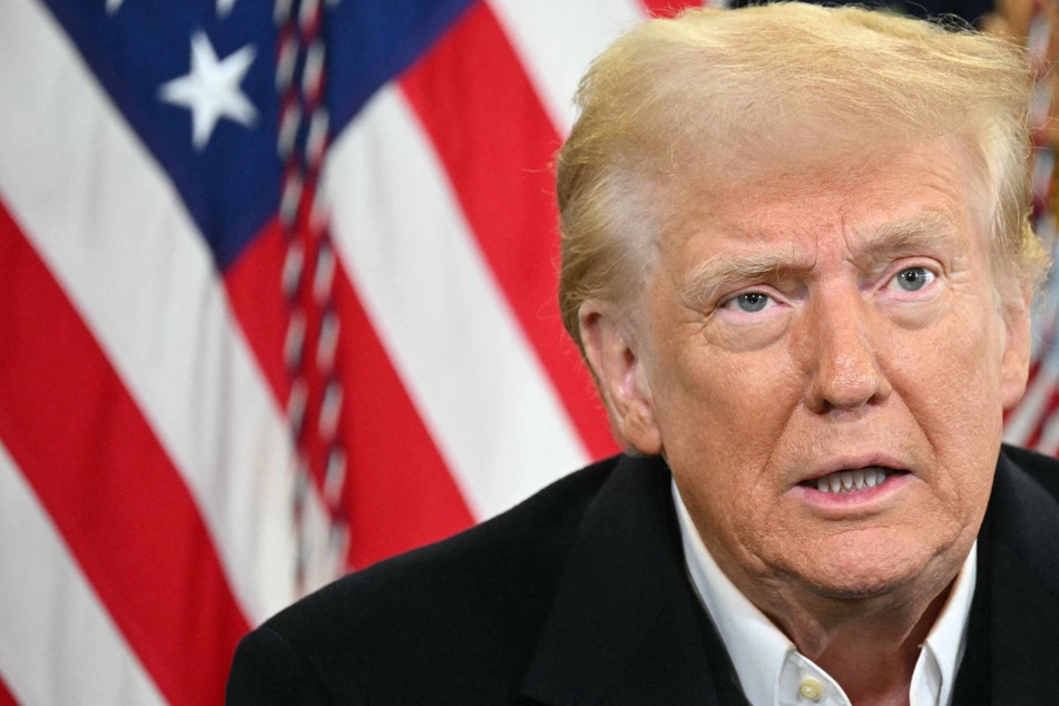 Trump revokes security protection for Covid advisor Anthony Fauci after Biden pardon