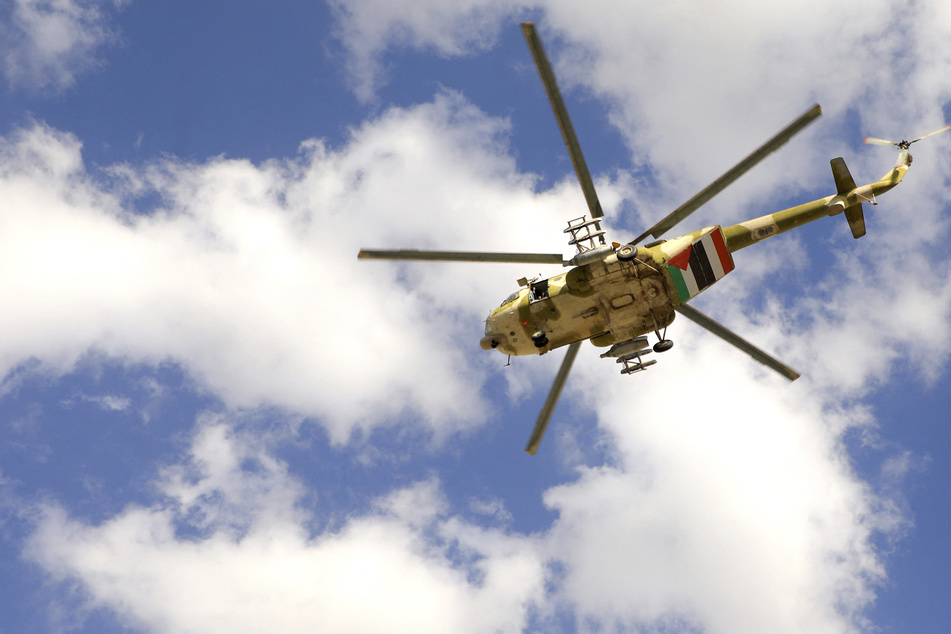 Houthi positions in Yemen were bombed by the US for the fourth time in a week.
