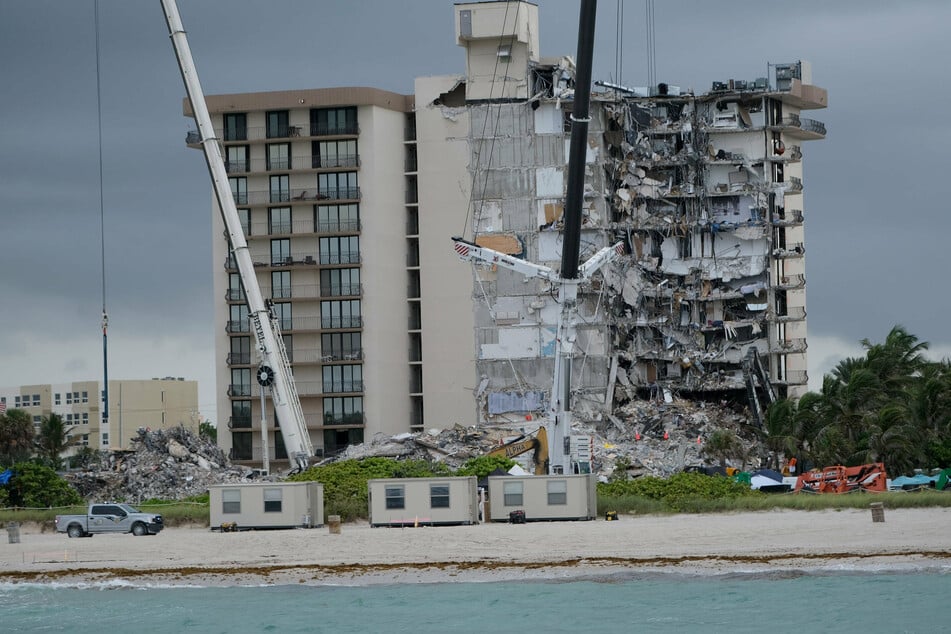 Surfside building collapse: Death toll hits 11 as search continues